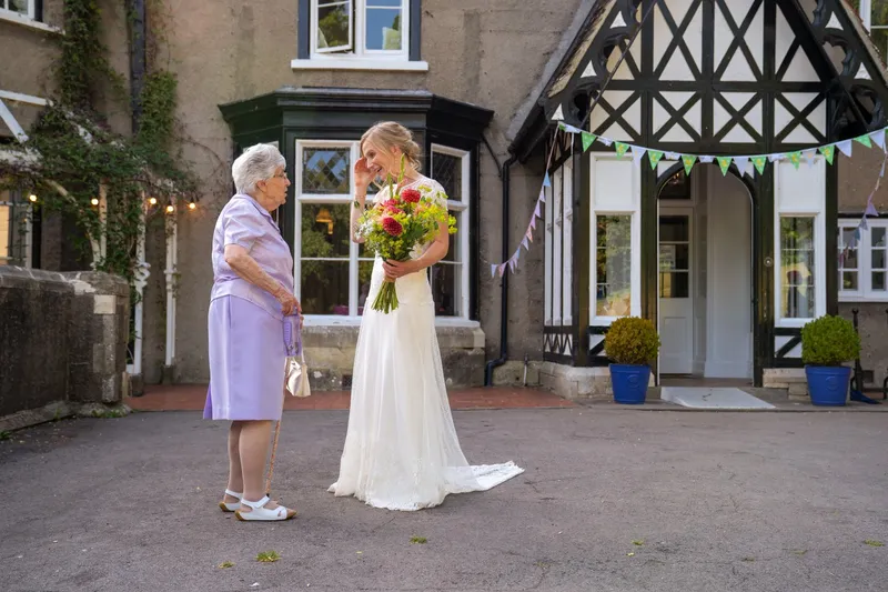 bride somerset candid sunshine beautiful